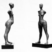 MUJER - 1985 - BRONCE - 0,53 m x 0,18 m x 0,13 m