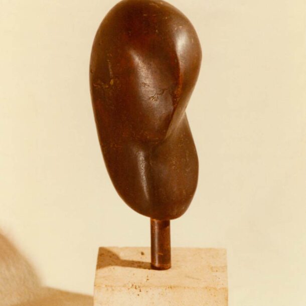 TESEO - 1979 - BRONCE - 0,09 m x 0,13 m x 0,32 m